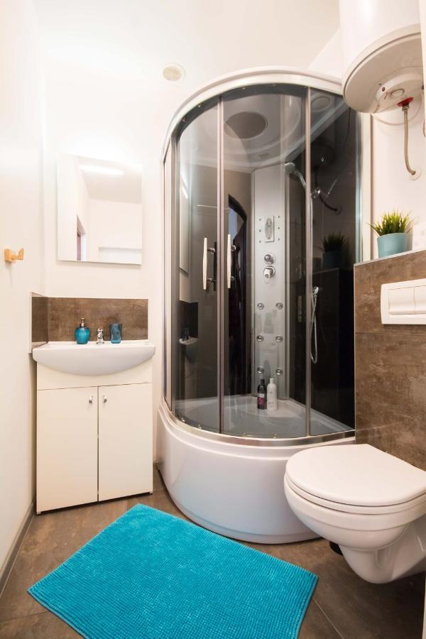 Apartamenty Zamulkowa 4Two Катовице Экстерьер фото